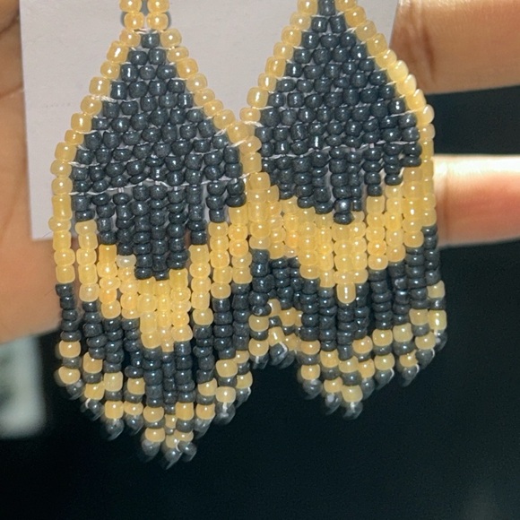 Chic Beaded Black and Yellow Earrings - Picture 3 of 3